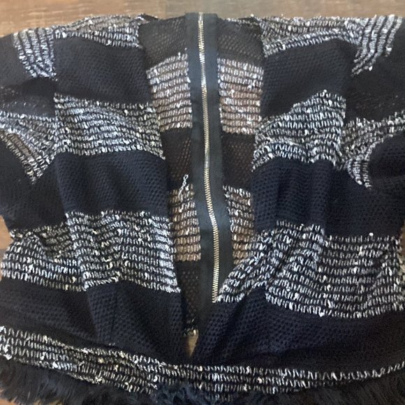 Miss 8 crocheted jumpsuit size small - Picture 4 of 10